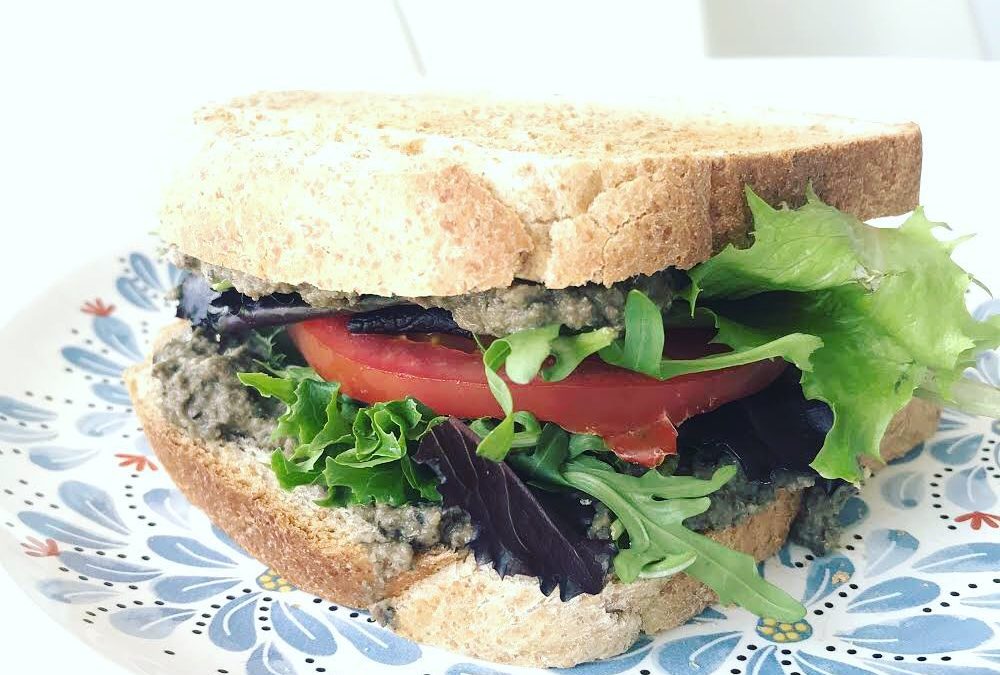 Sándwich de paté vegetal casero