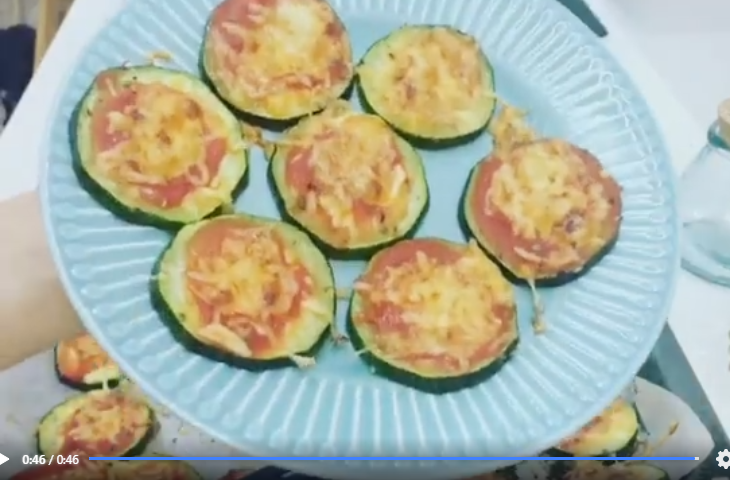 MINI PIZZAS DE CALABACÍN